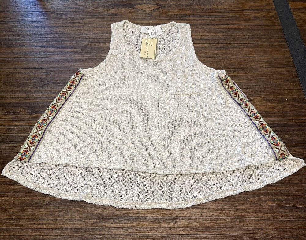 Women’s Vintage Havana Textured Tank Navajo Detail Sides Large NWT Cavender’s